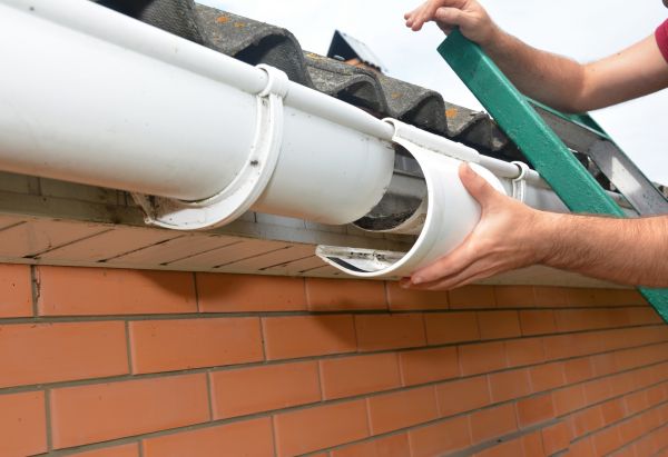 Gutter Maintenance in Batavia